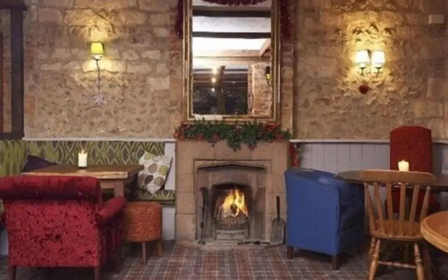 Greyhound Inn
