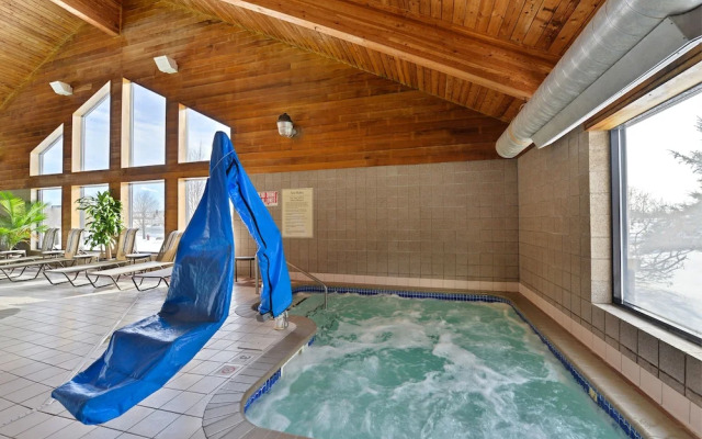 Baymont By Wyndham Brooklyn Center