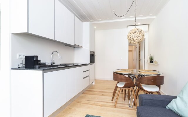 Lisbon Bica Suites Apartments