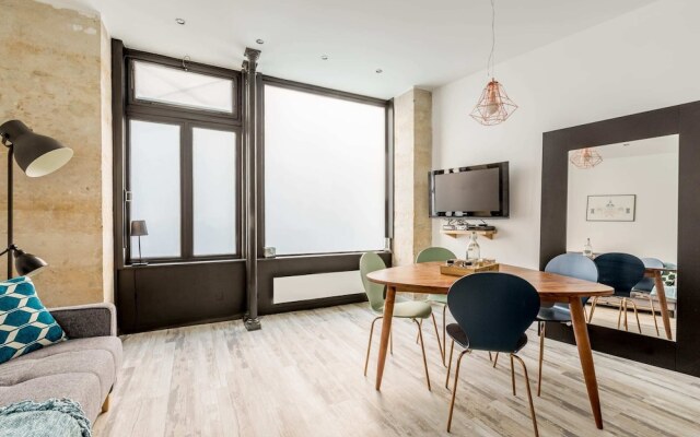 Stunning Apartment Near Eiffel Tower