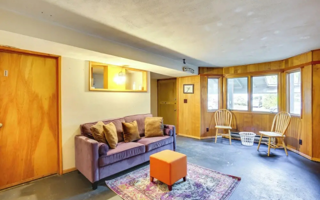 Centrally Located Eugene Apt < Half-mi to UO!