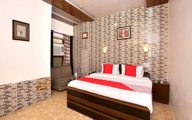 Hotel Nav Classic by OYO Rooms