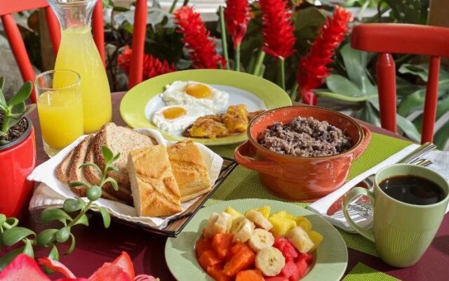 Airport Costa Rica B&B