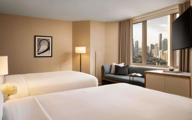 Fairmont Chicago at Millennium Park