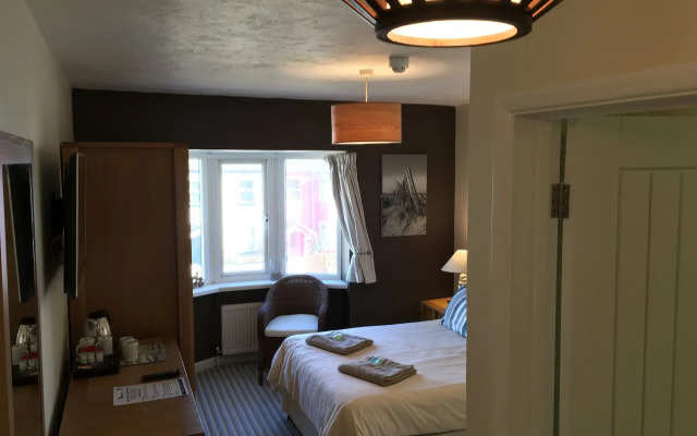 The Waterfront Inn