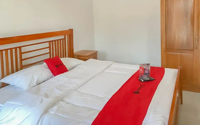 RedDoorz Resort near Darajat Garut