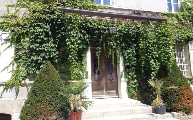 L'annexe du Château de Saint Genix