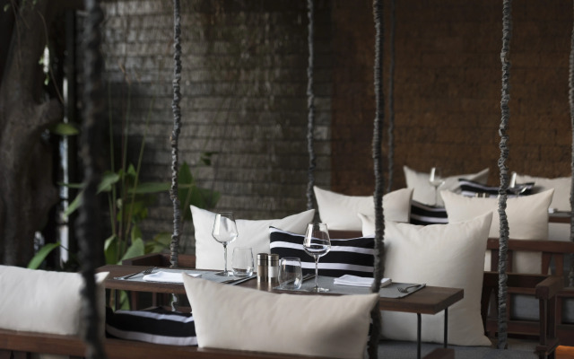 Jaya House River Park Hotel