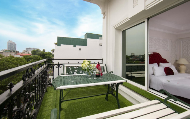L'Heritage Hotel