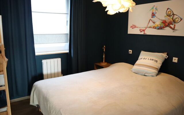 Apartment in Nieuwpoort Near Sandy Beaches
