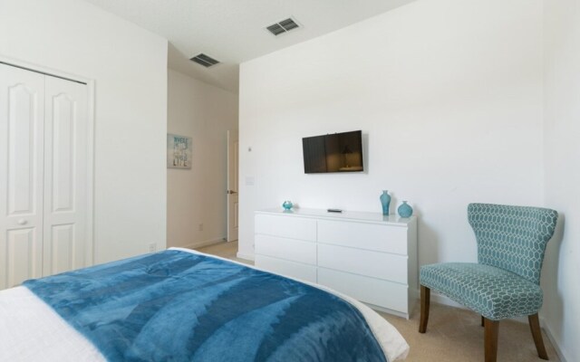 Solterra - 4148 Oaktree Drive