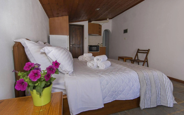 Poseidon Apartments