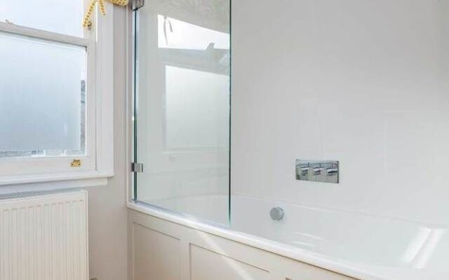 Veeve - Designer Luxe