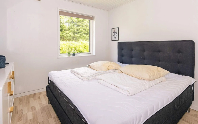 5 Person Holiday Home in Hals