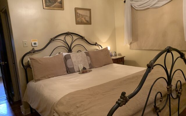 Downtown Historic Bed and Breakfast