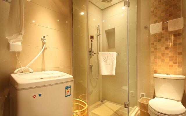 Noble Crown Hotel