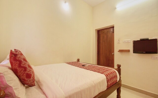 OYO 13009 Whitesands Guest House