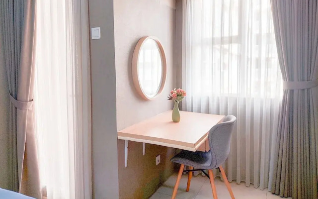 Simply Look Studio at Baileys Apartment