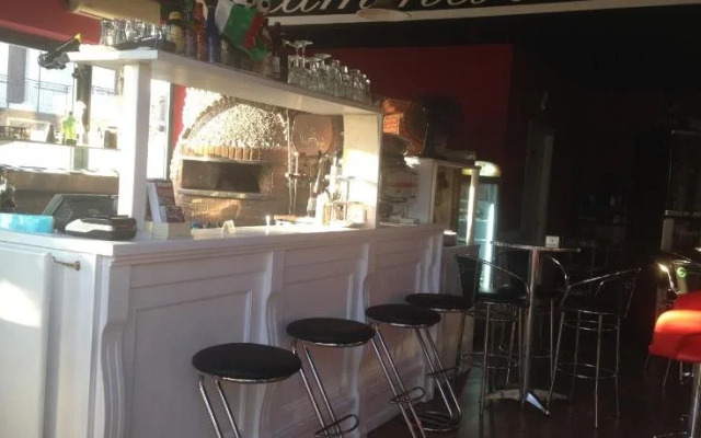 B&B Bed& Fly - Mamma Mia