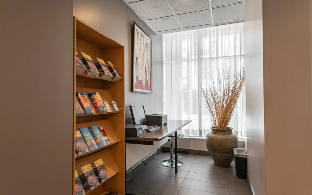 Hotel Les Suites Labelle