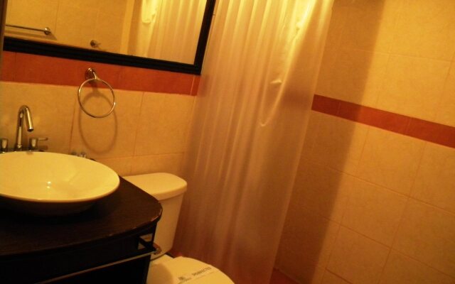 Inti Punku Alameda Inn