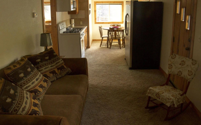 Ponderosa Lodge