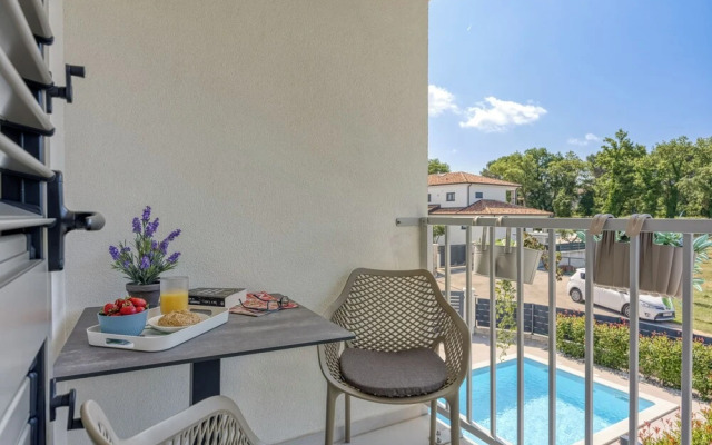 Villa Aria With Pool and Whirlpool