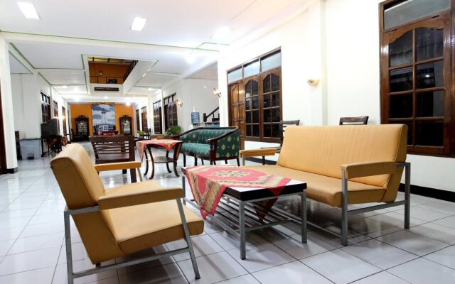 Hotel Surya Putri by RedDoorz