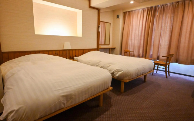 Hotel Goryukan – Guest Rooms – Hakuba