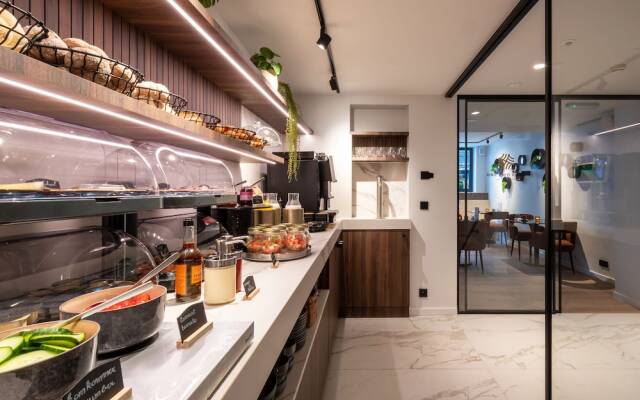 One Two Four Hotel & Spa