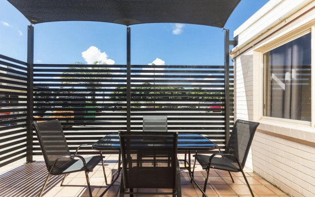 Nightcap at Balaclava Hotel