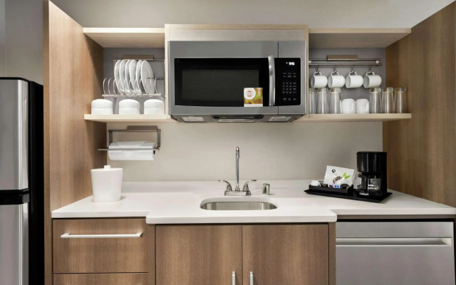 Home2 Suites by Hilton Brooklyn Park Minneapolis