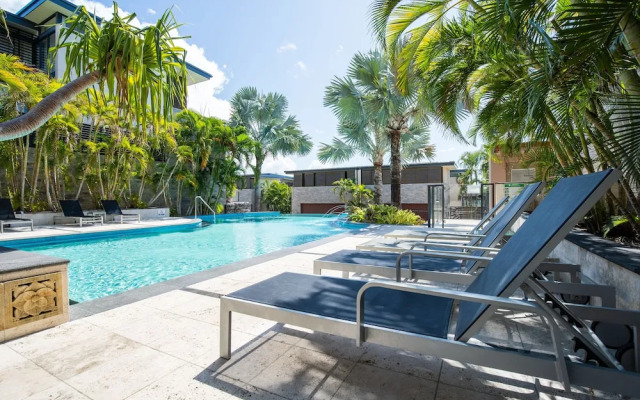 Unit 80 3 B/R Lux Ocean View