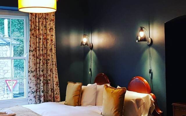 The Oakhill Inn