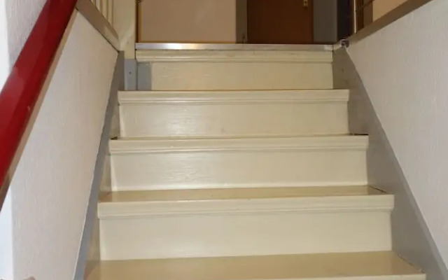 Tolstov-Hotels Large 3 Room Apartment with Garden