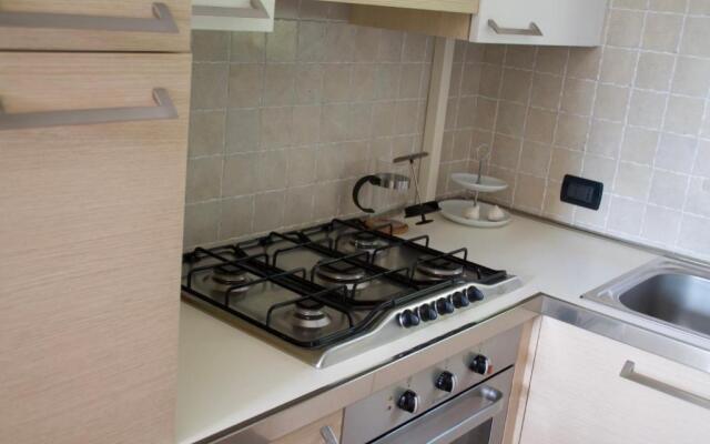 Casa Cecilia, 2 bedrooms, 1 bathroom, lake view, pool