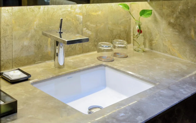 Chongqing Just-inn Hotel