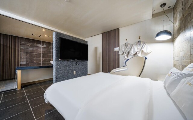 Chungju The Inners Hotel
