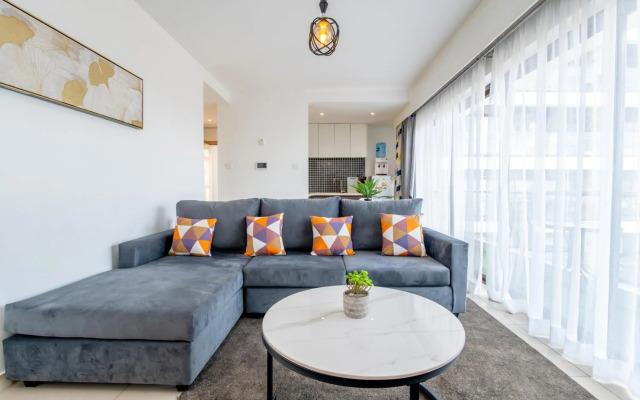 ASTORIA 1BDR with a gym&pool with views