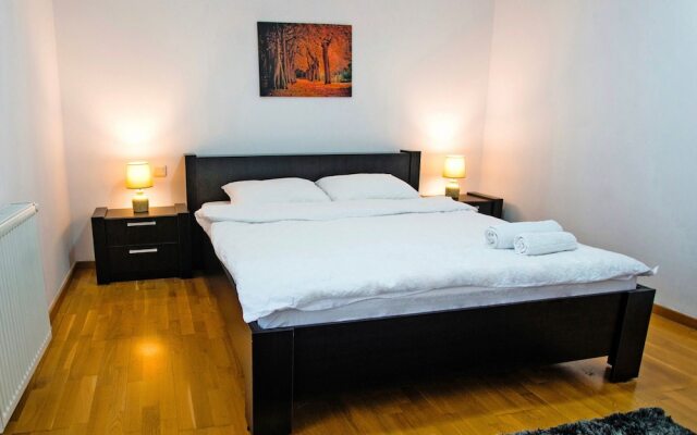 Monaco Grand Apartments By CityBookings