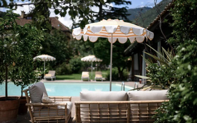 Villa Arnica Suites & Garden
