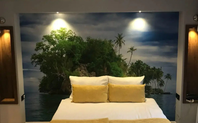 Double Bond Hotel Spa