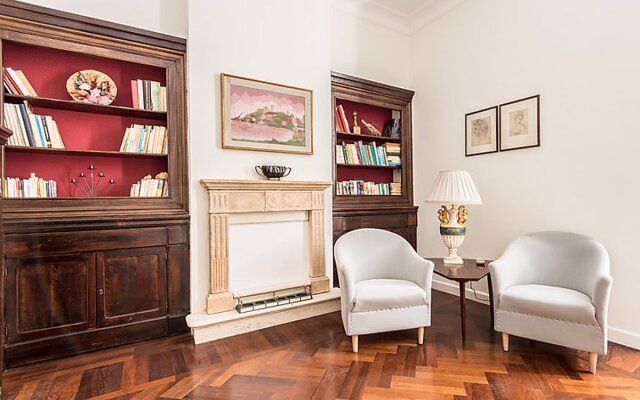 Vatican Luxury Apt