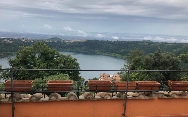 Isola sul lago