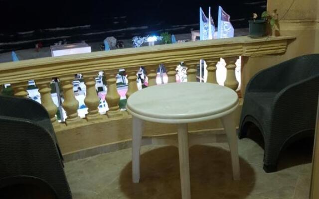 العجمي البيطاش شهر العسل شاطئ وايت