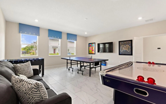 5BR ChampionsGate Town Home