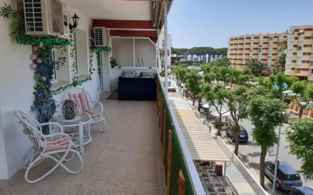 Agradable apartamento en Playa La Pineda (Tarragona)
