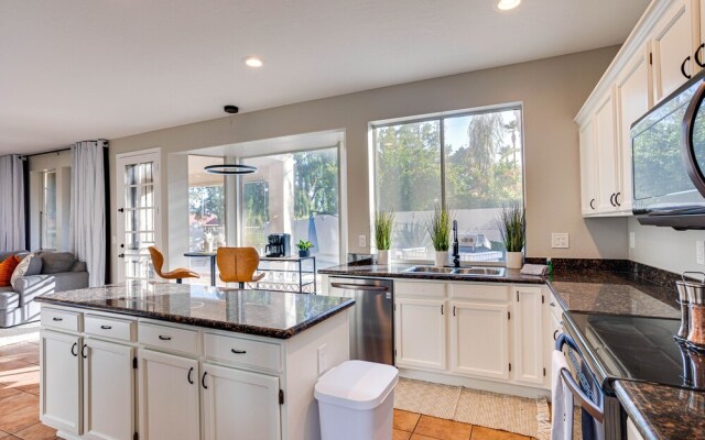 73rd Glendale 4 Bedroom Home by RedAwning