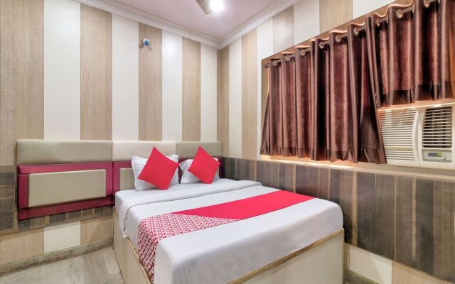 OYO 30473 New Hotel Suman