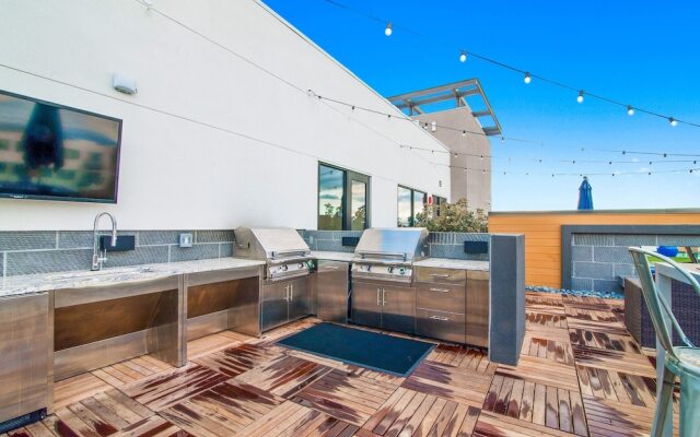 Bluebird Suites near Facebook HQ